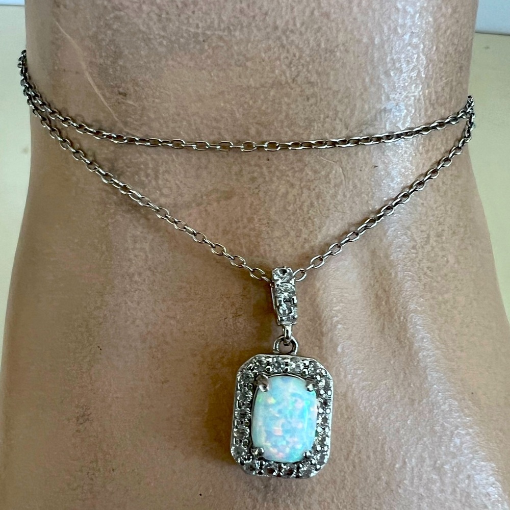 🔴DEAL OF THE WEEK🔴Stunning Sterling Silver Opal Pendent Necklace 🔴 - Picture 2 of 10